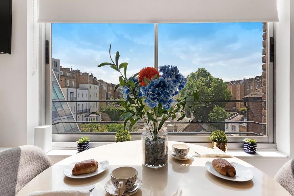 Modern And Airy Belgravia Living * Londra